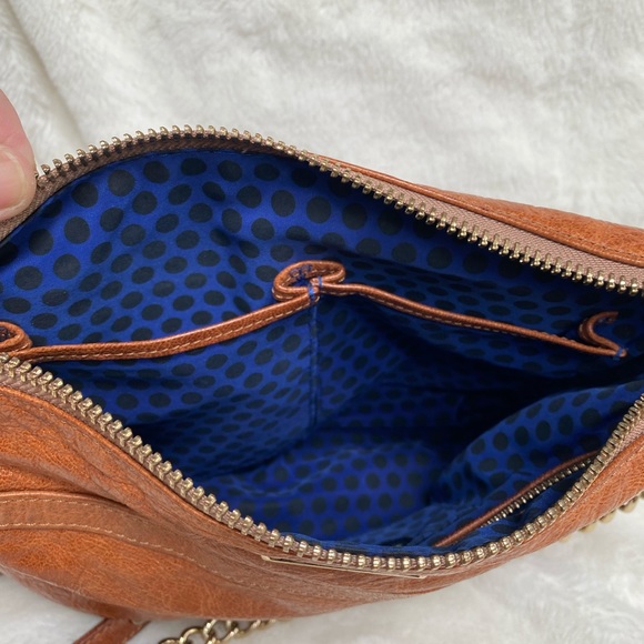 Leather VINTAGE CrossBody bag with adjustable gold Chain link Strap - Picture 12 of 12